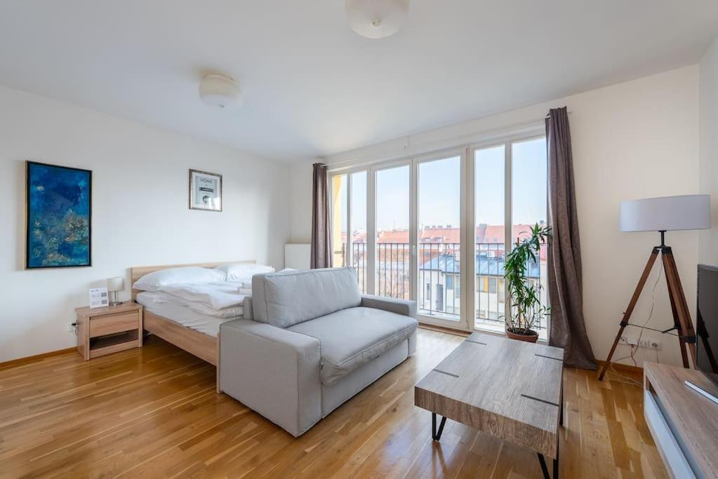 Sunny Safron Apartment Praag Buitenkant foto