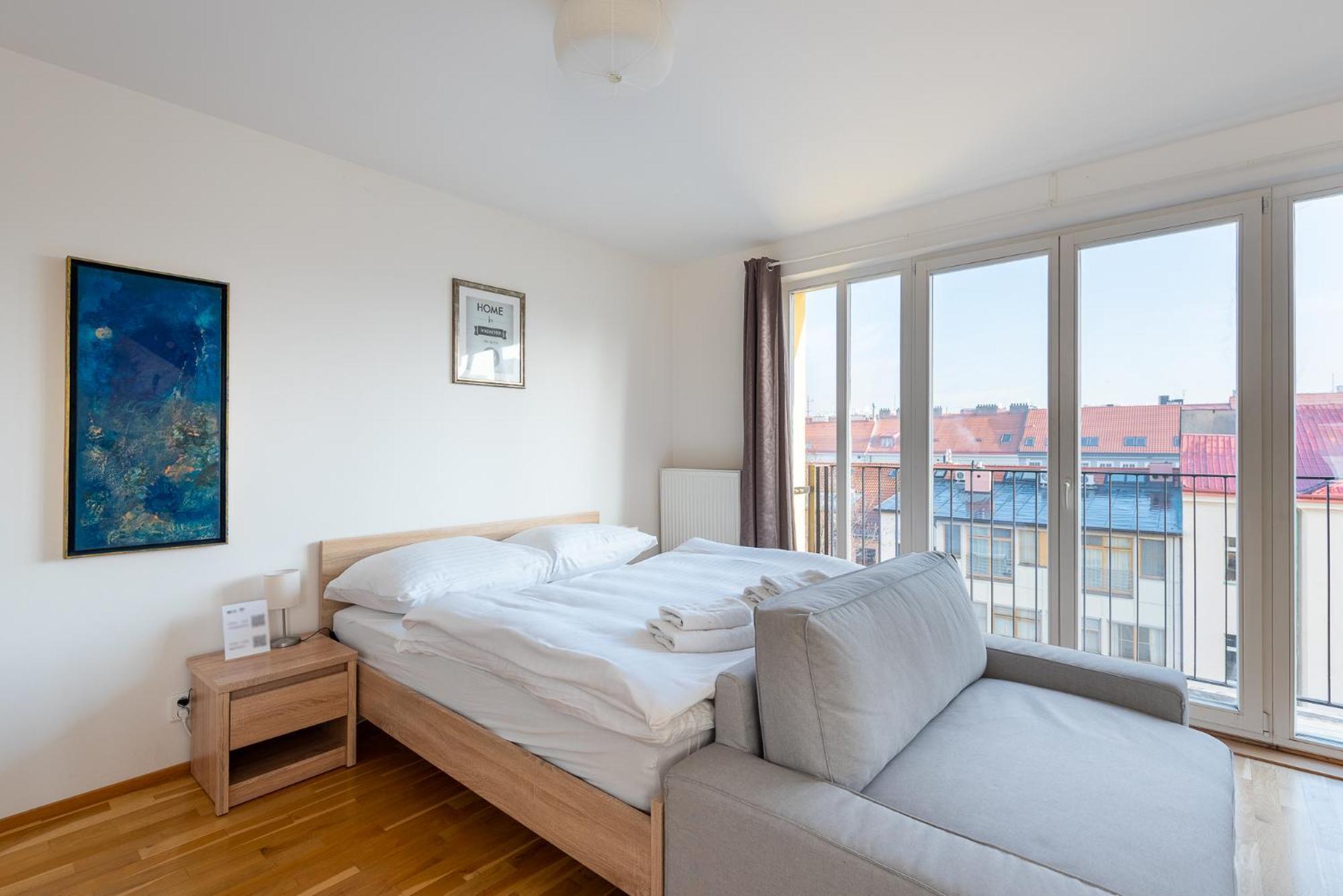 Sunny Safron Apartment Praag Buitenkant foto